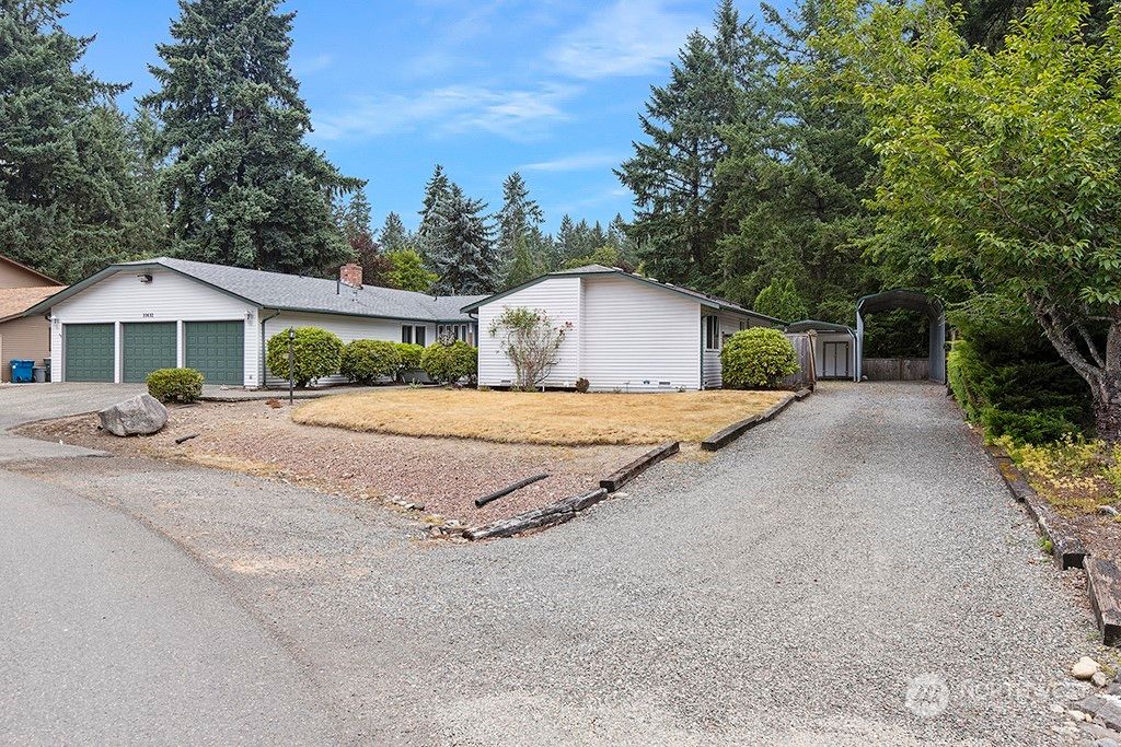 Photo of 33632 135th Avenue SE, Auburn, WA 98092 (MLS # 2142575)