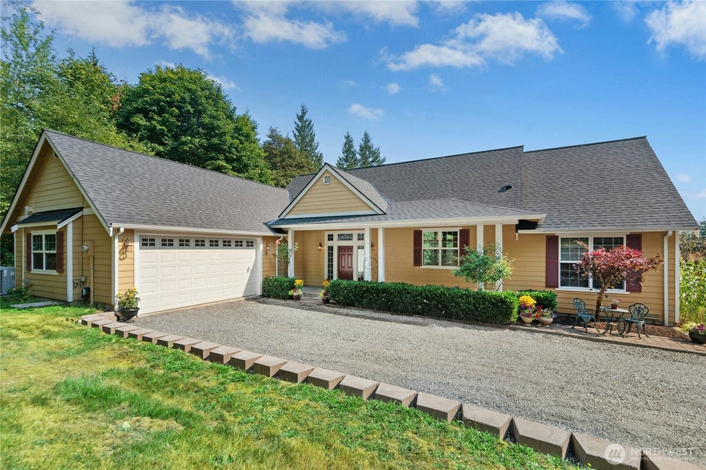 Photo of 2 201st Avenue NE, Snohomish, WA 98290 (MLS # 2572716)