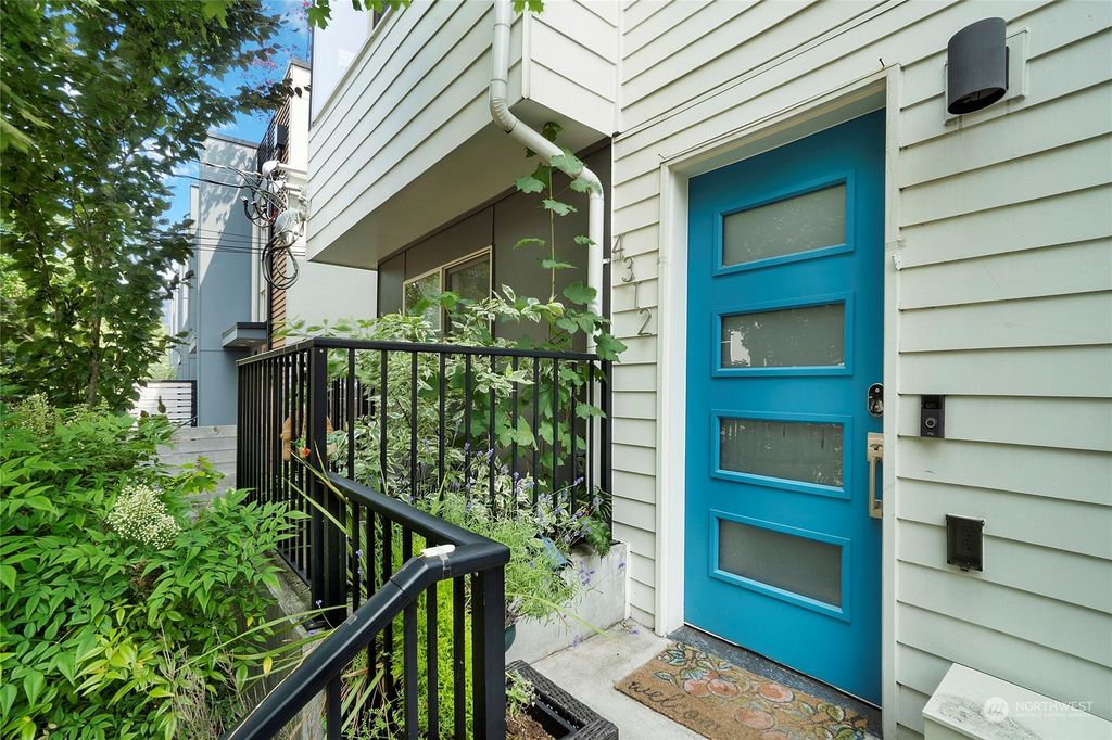 Photo of 4312 26th Avenue SW, Seattle, WA 98106 (MLS # 2135415)