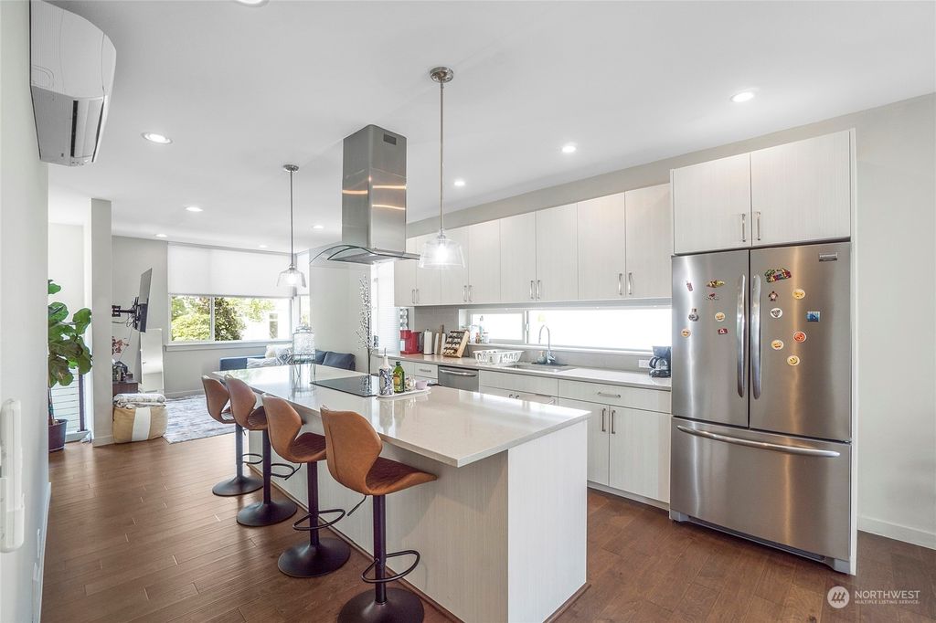 Photo of 4312 26th Avenue SW, Seattle, WA 98106 (MLS # 2135415)