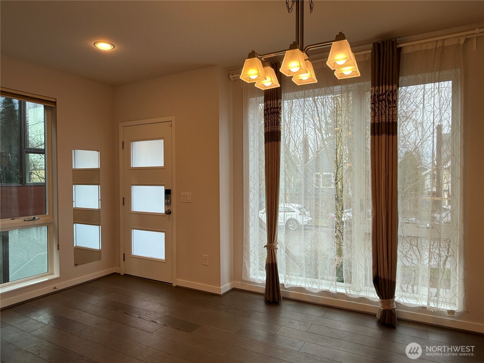 6528 32nd Avenue NE 5.1