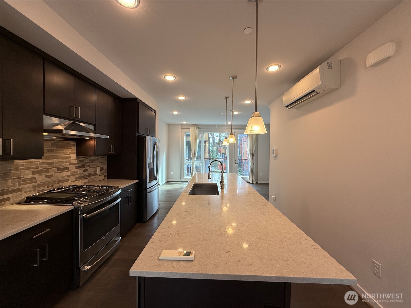 6528 32nd Avenue NE 5.1