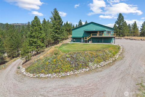 Photo of 15 Miyoko Point Road, Republic, WA 99166 (MLS # 2480008)