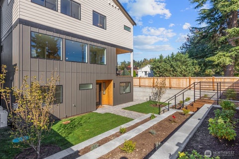 Photo of 3312 W Dravus Street, Seattle, WA 98199 (MLS # 2567283)