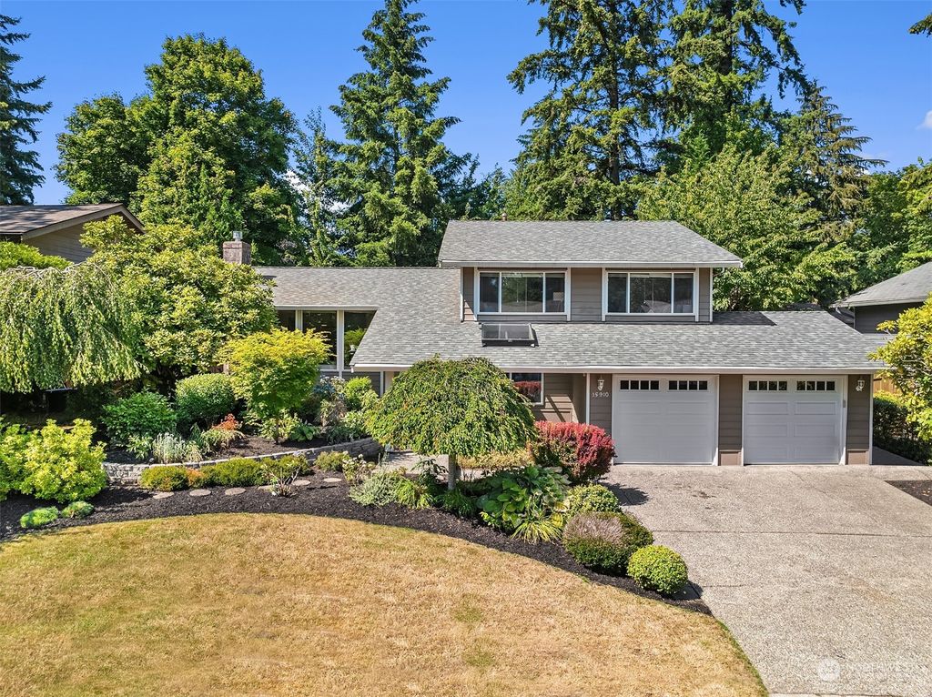 Photo of 15910 NE 105th Street, Redmond, WA 98052 (MLS # 2273248)