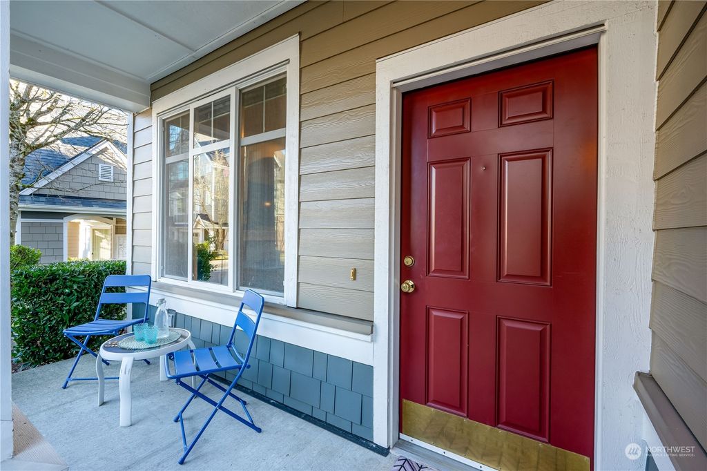 Photo of 1424 Huckleberry Circle Cir #1424, Issaquah, WA 98029 (MLS # 2327401)