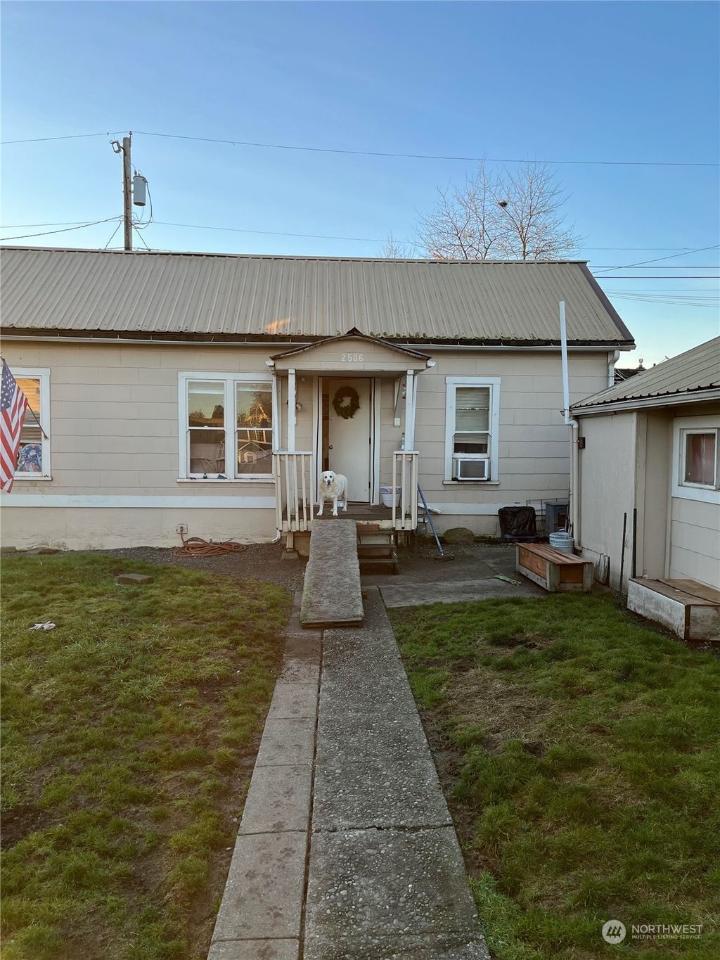Photo of 2506 Highland Avenue, Snohomish, WA 98028 (MLS # 2185465)