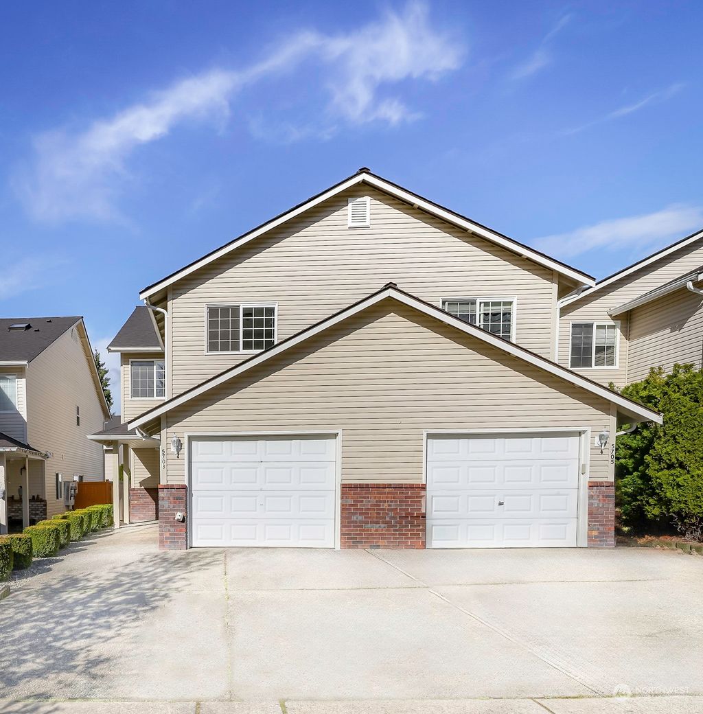 Photo of 5703 137th Place SE, Everett, WA 98208 (MLS # 2212523)