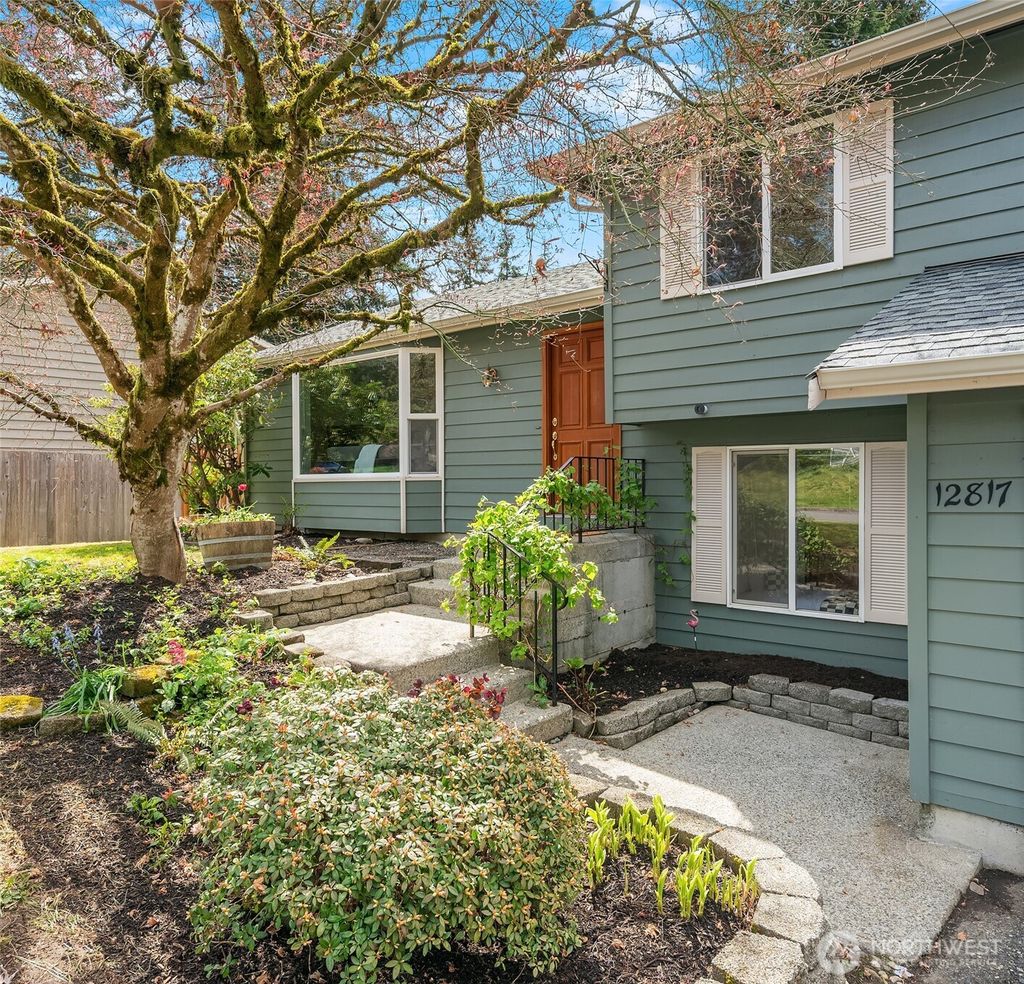 Photo of 12817 SE 186TH Place, Renton, WA 98058 (MLS # 2510213)