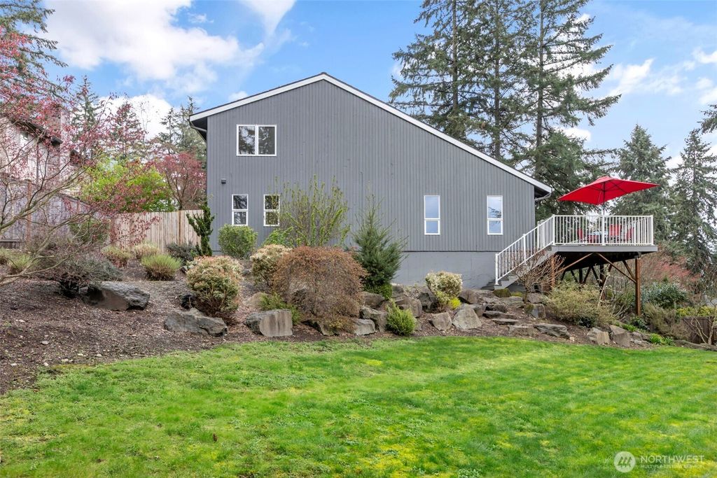 Photo of 14319 165th Place SE, Renton, WA 98059 (MLS # 2356467)