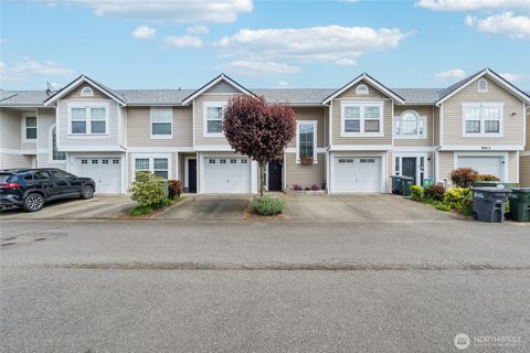 Photo of 5913 111th Street Ct E #32, Puyallup, WA 98373 (MLS # 2519275)