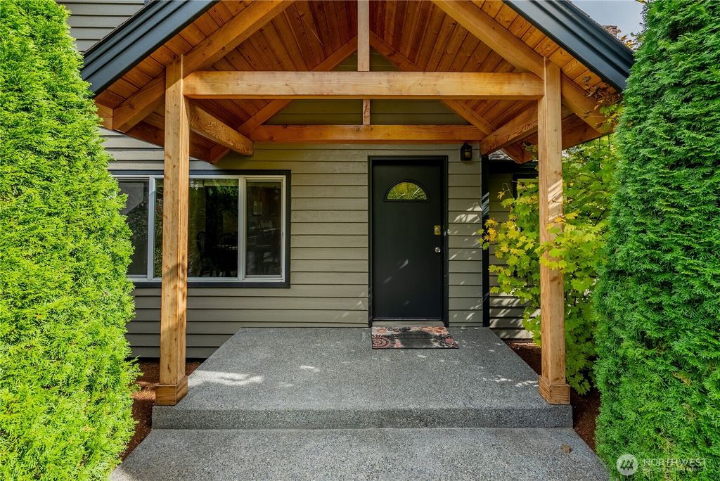 Photo of 20006 68th Avenue NE, Kenmore, WA 98028 (MLS # 2442055)