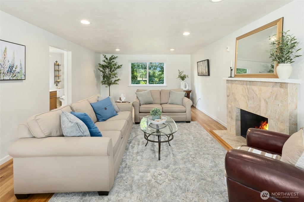 Photo of 12406 SE 47th Street, Bellevue, WA 98006 (MLS # 2586674)