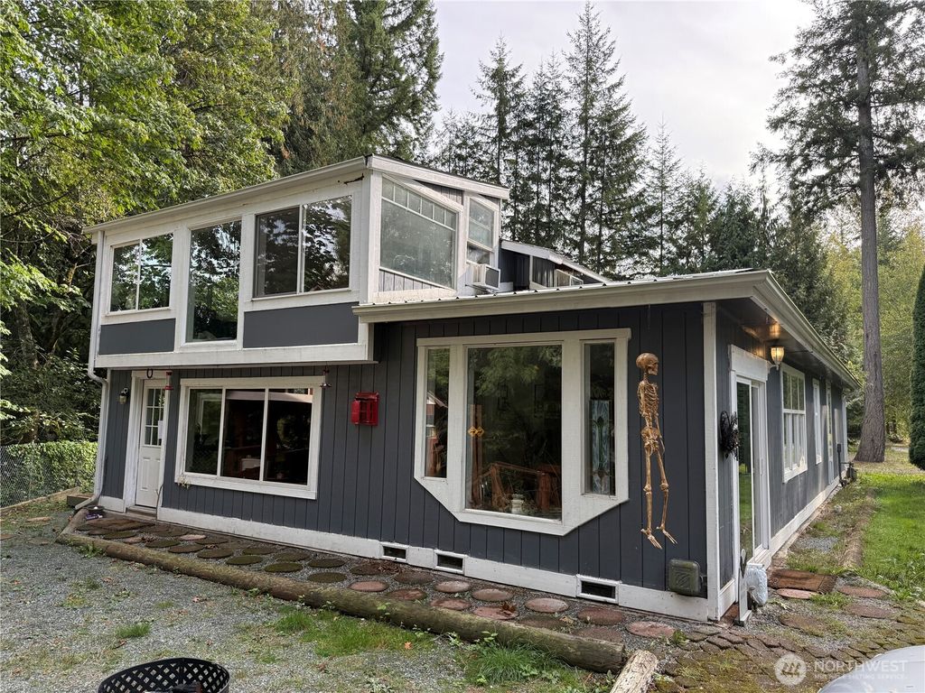 Photo of 404 11th Street, Sultan, WA 98294 (MLS # 2437368)