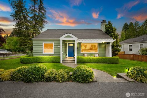 Photo of 2660 36th Avenue W, Seattle, WA 98199 (MLS # 2517934)