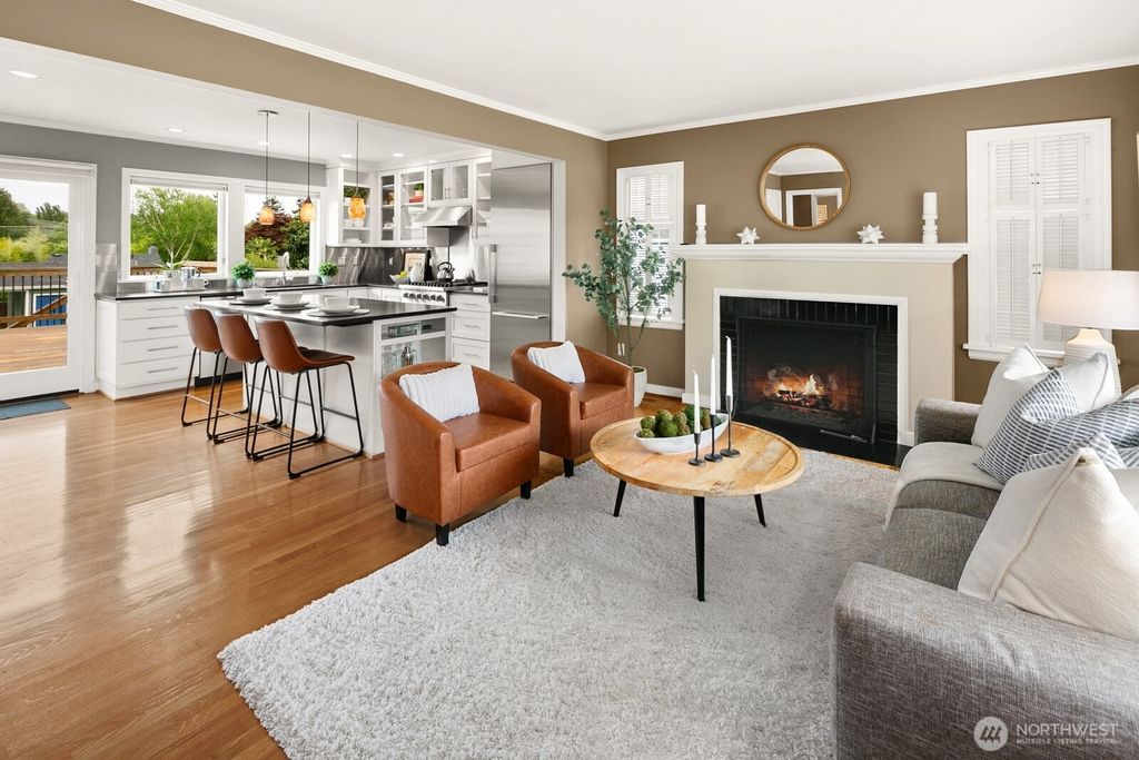 Photo of 2660 36th Avenue W, Seattle, WA 98199 (MLS # 2517934)