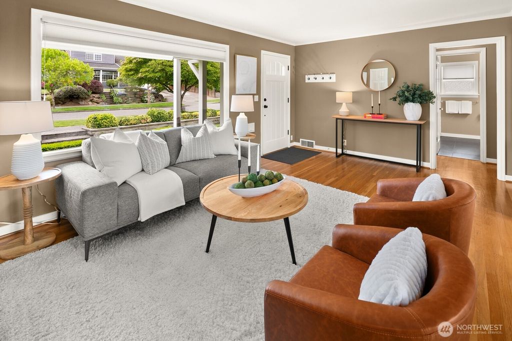Photo of 2660 36th Avenue W, Seattle, WA 98199 (MLS # 2517934)