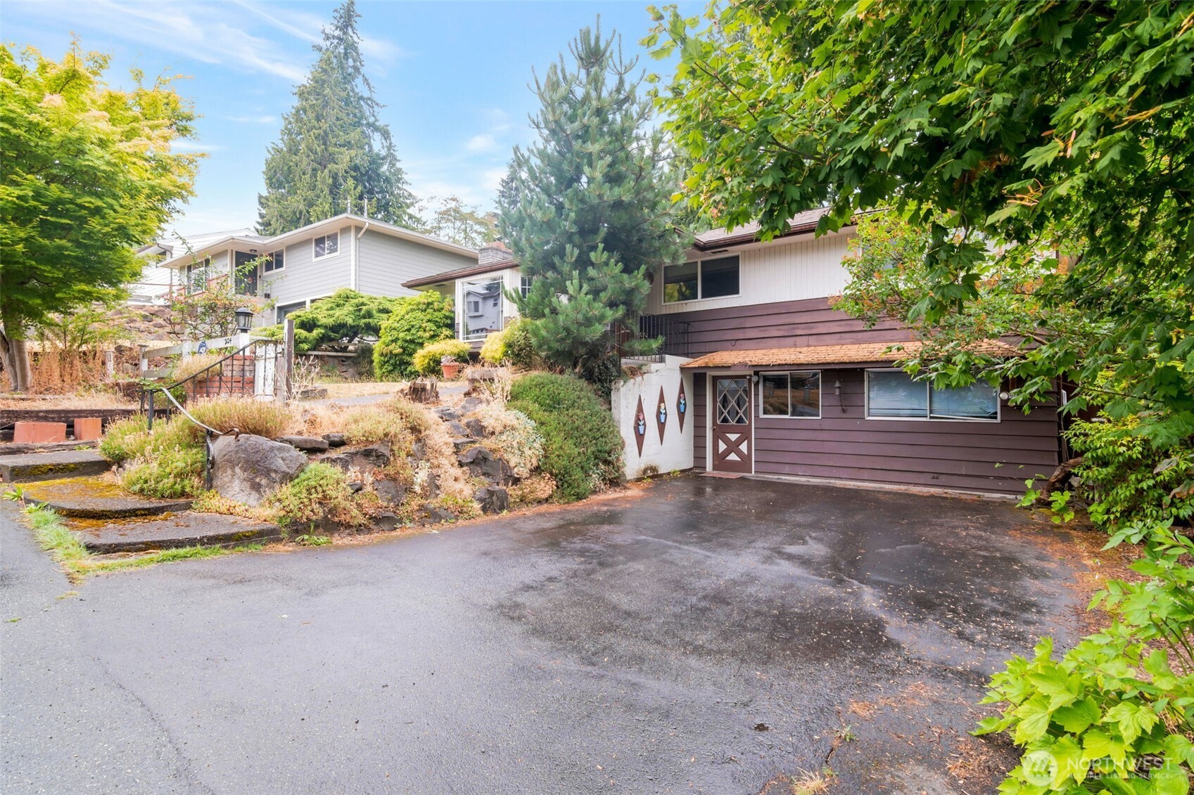 2124 N 167th Street