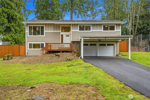 Photo of 15429 20th Place W, Lynnwood, WA 98087 (MLS # 2464219)