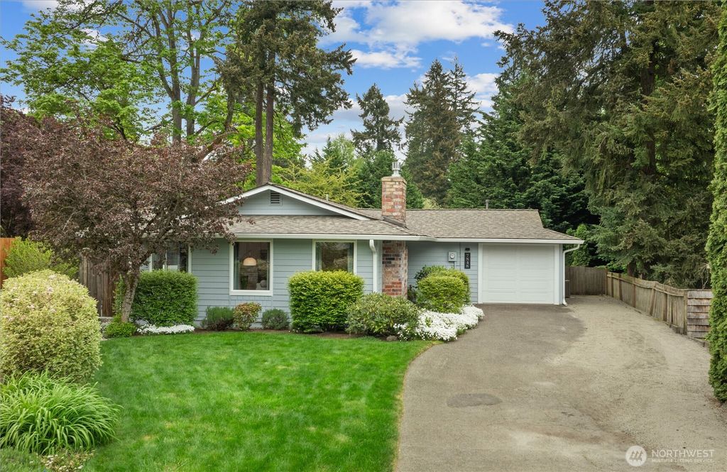 Photo of 7848 NE 146th Street, Kenmore, WA 98028 (MLS # 2518880)
