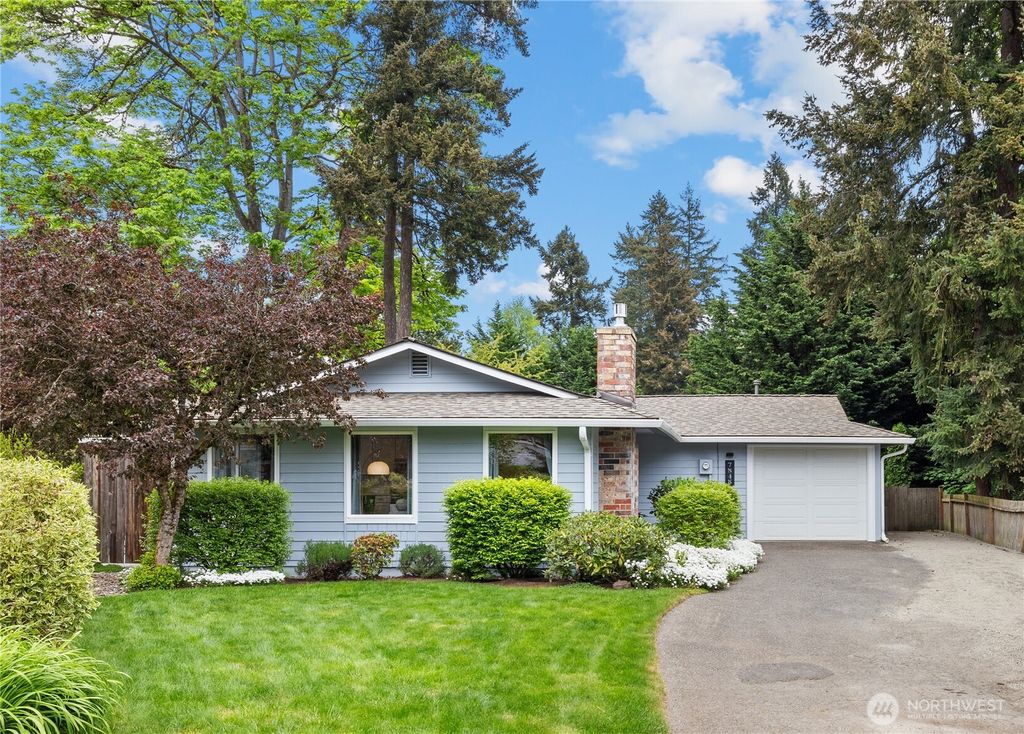 Photo of 7848 NE 146th Street, Kenmore, WA 98028 (MLS # 2518880)