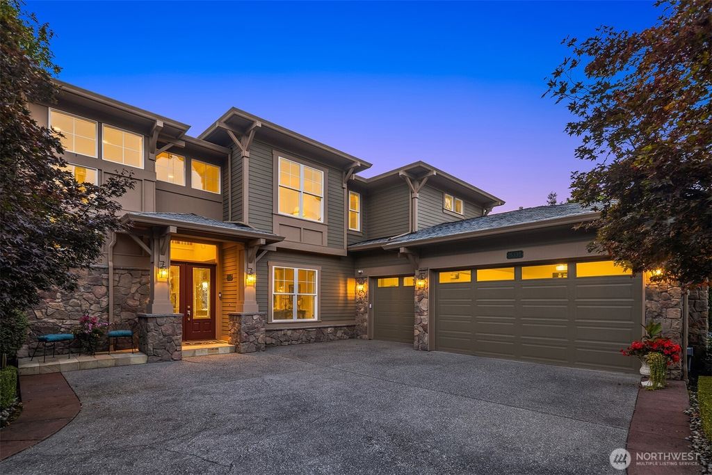 Photo of 15335 NE 106th Court, Redmond, WA 98052 (MLS # 2509001)