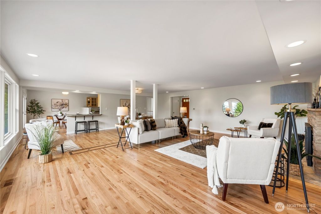 Photo of 9117 40th Avenue SW, Seattle, WA 98136 (MLS # 2354078)