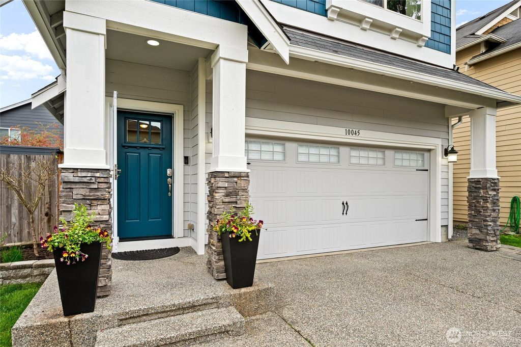 Photo of 10045 1st Street NE, Lake Stevens, WA 98258 (MLS # 2510391)