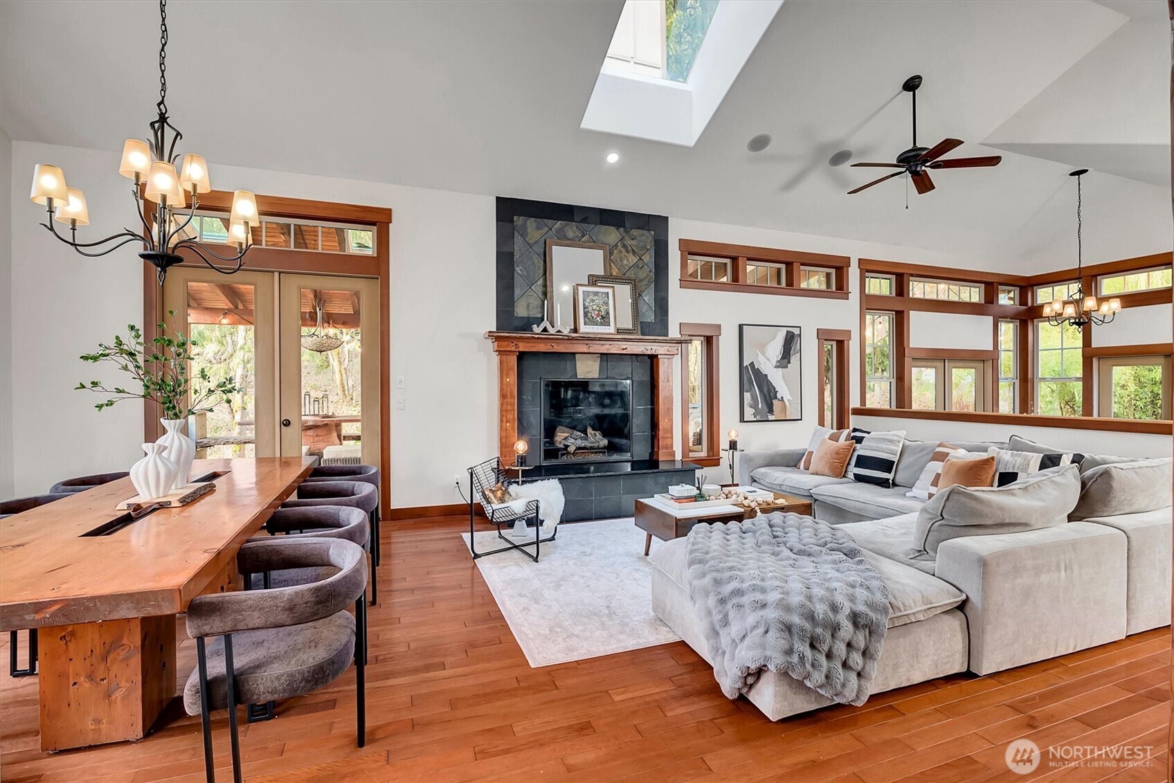 3018 Ilwaco Avenue NE