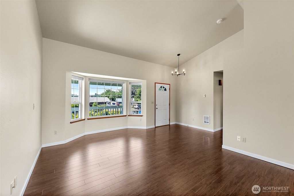 listing image 9363645528150886381