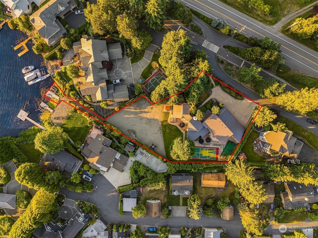 Photo of 3525 E Lake Sammamish Shore Lane NE, Sammamish, WA 98074 (MLS # 2132420)