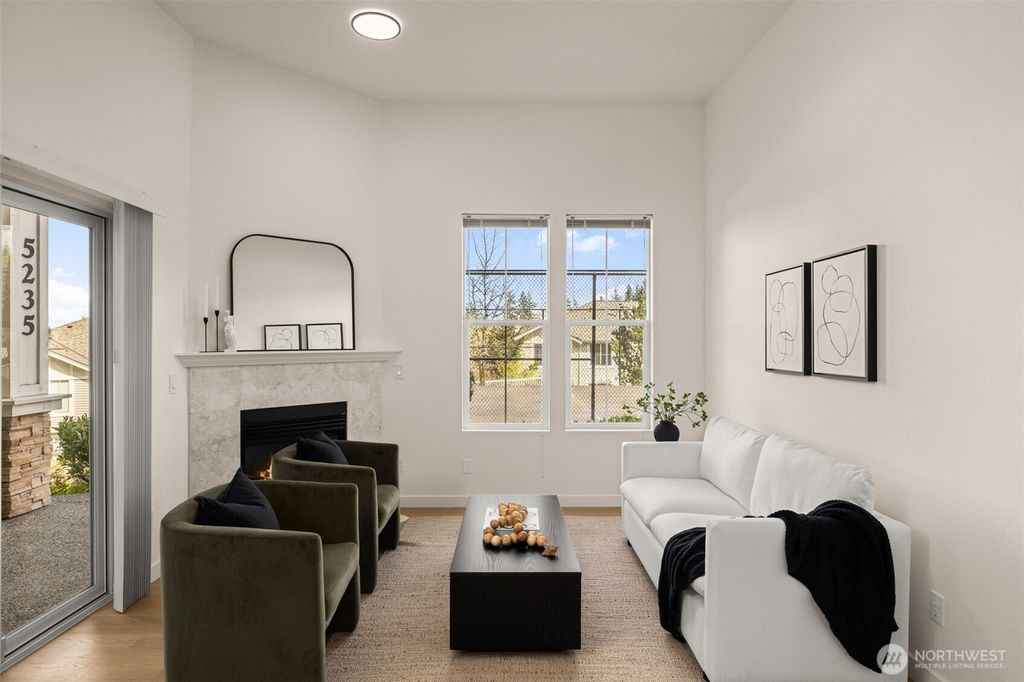 Photo of 5235 164th Avenue SE #14-1, Bellevue, WA 98006 (MLS # 2506792)