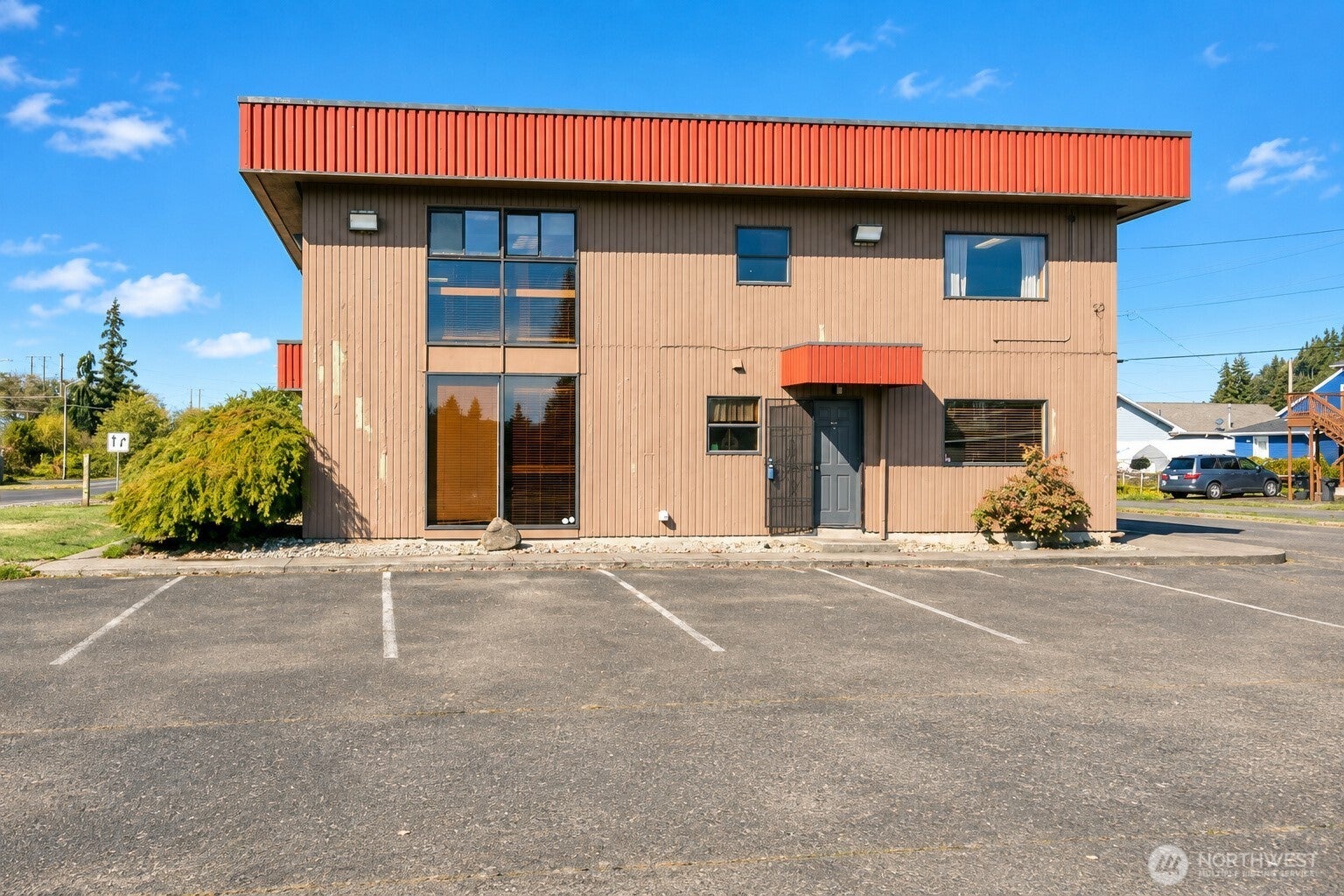 2323 Bay Ave