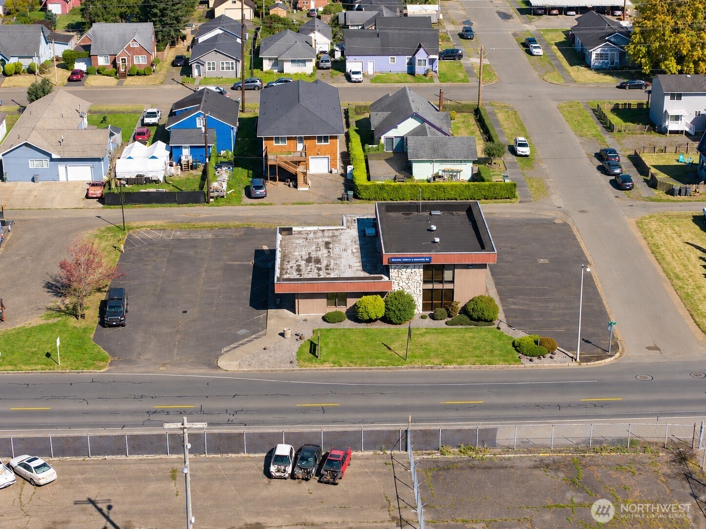 2323 Bay Ave
