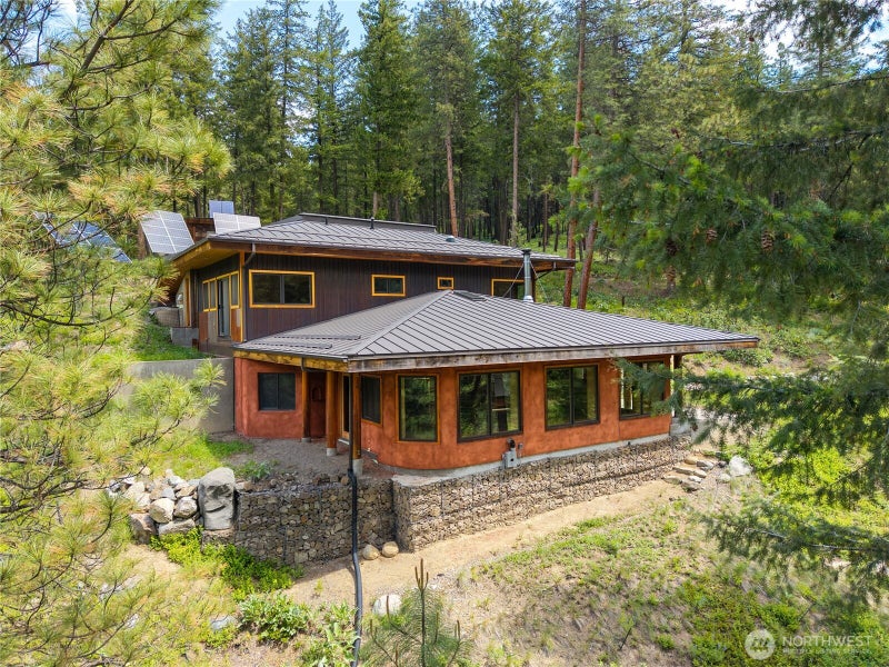12 Tuckaway Road