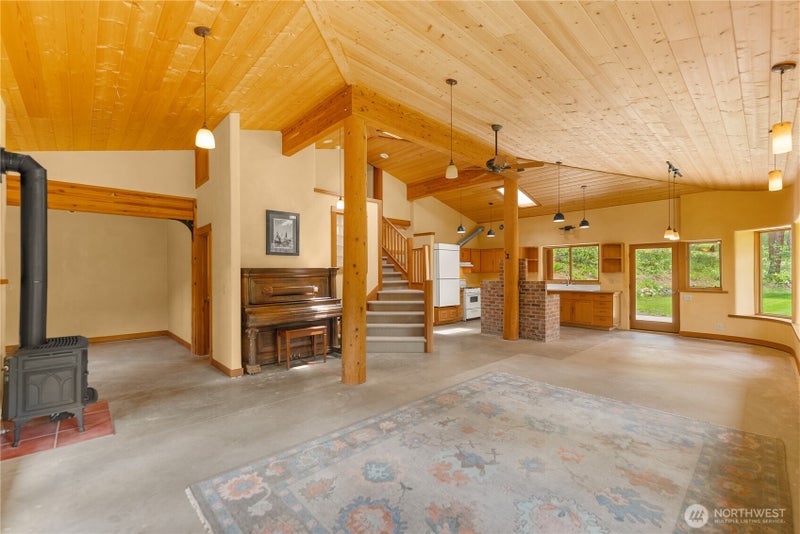 12 Tuckaway Road
