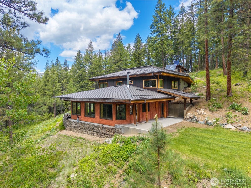 12 Tuckaway Road