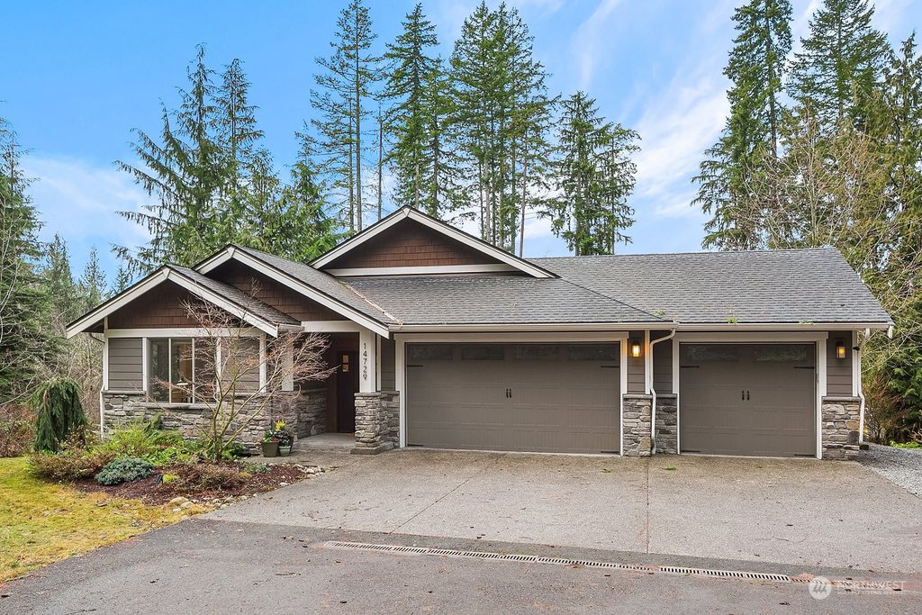 Photo of 14729 Tiger Mountain Road SE, Issaquah, WA 98027 (MLS # 2029086)