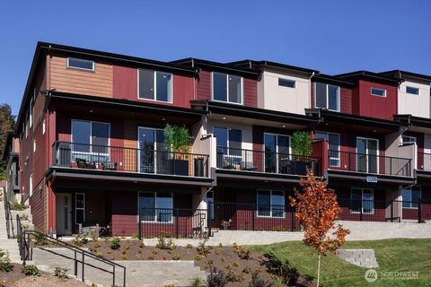 13209 NE 127th Court D Kirkland WA 98034