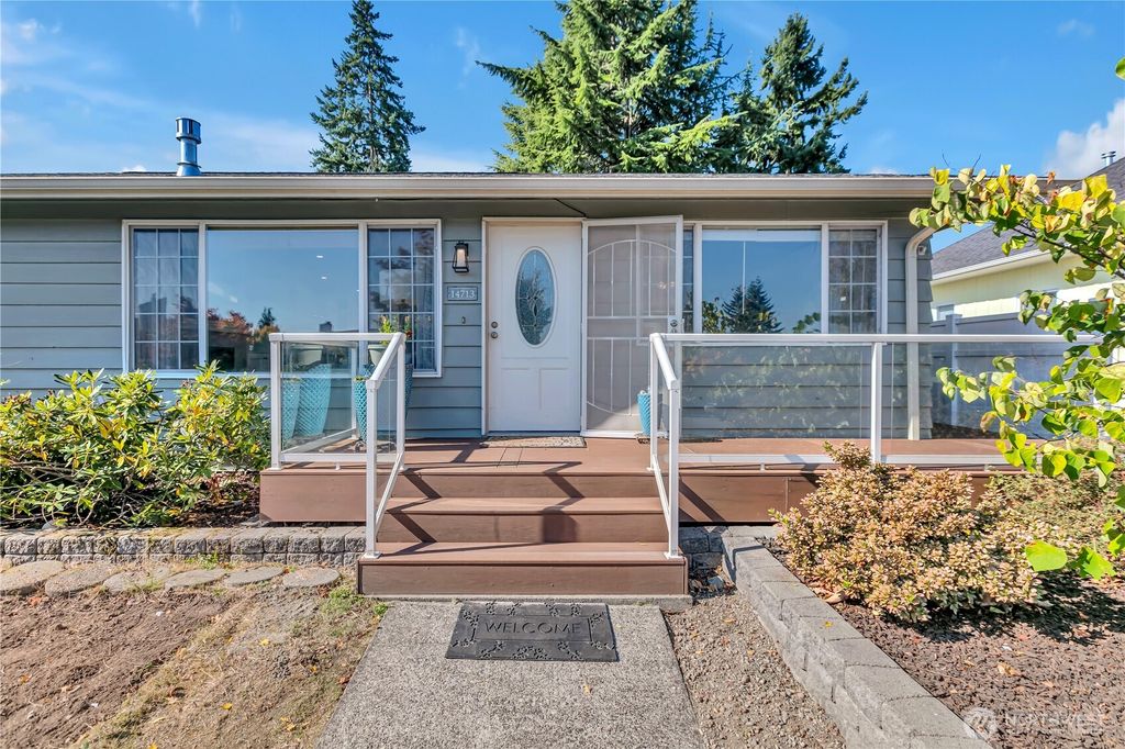 Photo of 14713 57th Avenue S, Tukwila, WA 98168 (MLS # 2442139)
