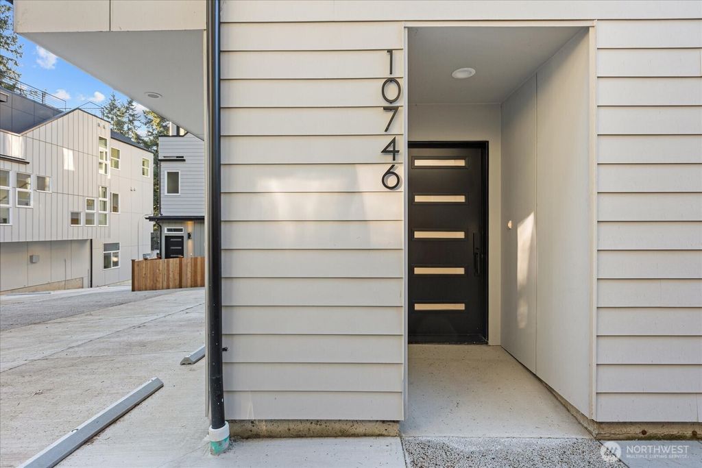 Photo of 10746 Interlake Avenue N, Seattle, WA 98133 (MLS # 2471081)