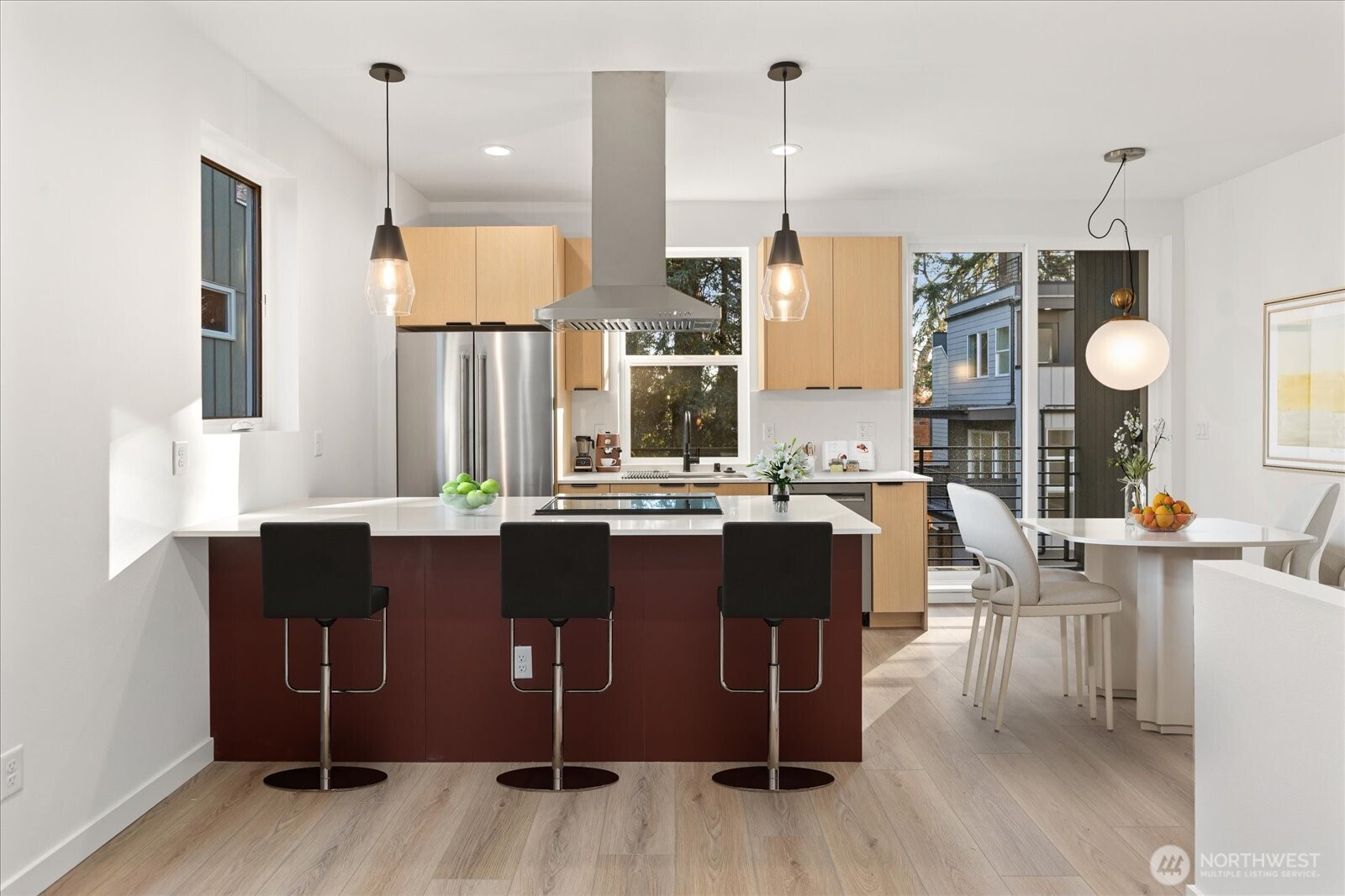 10746 Interlake Avenue N