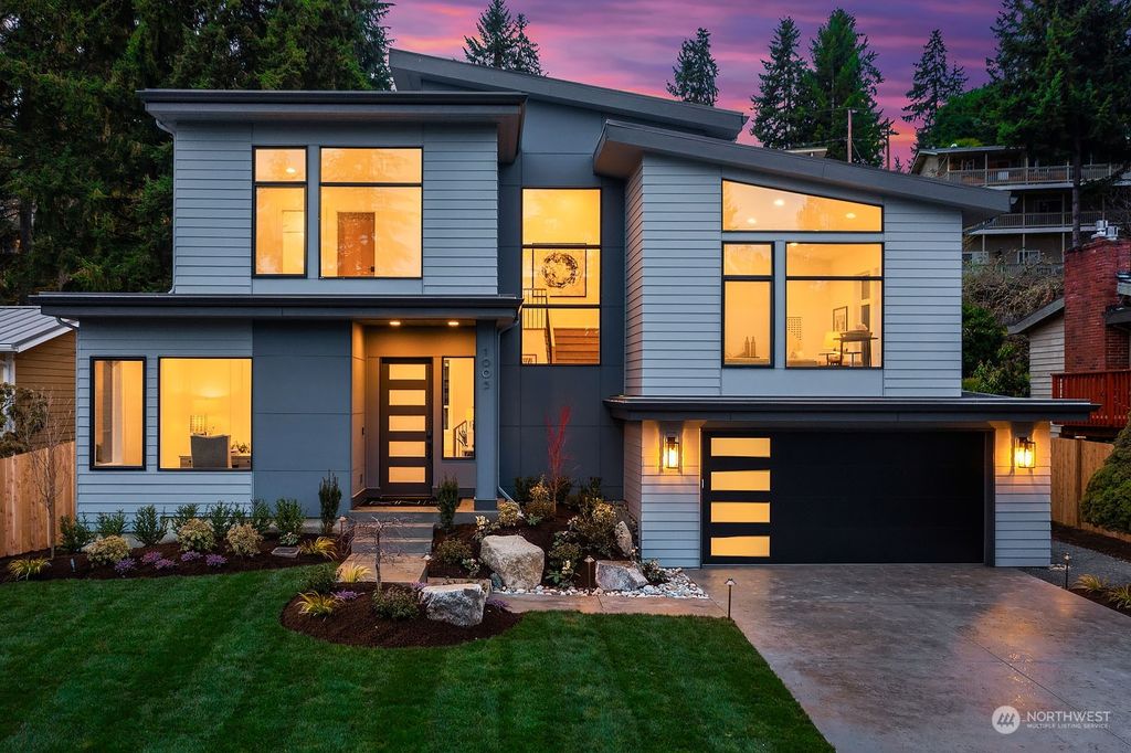 Photo of 1005 110th Avenue SE, Bellevue, WA 98004 (MLS # 2202110)