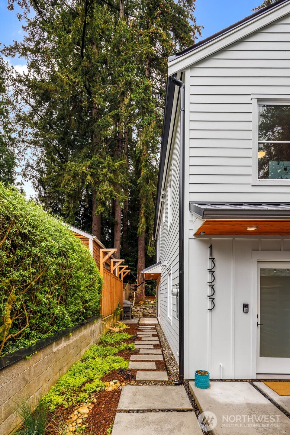 13333 25th Avenue NE
