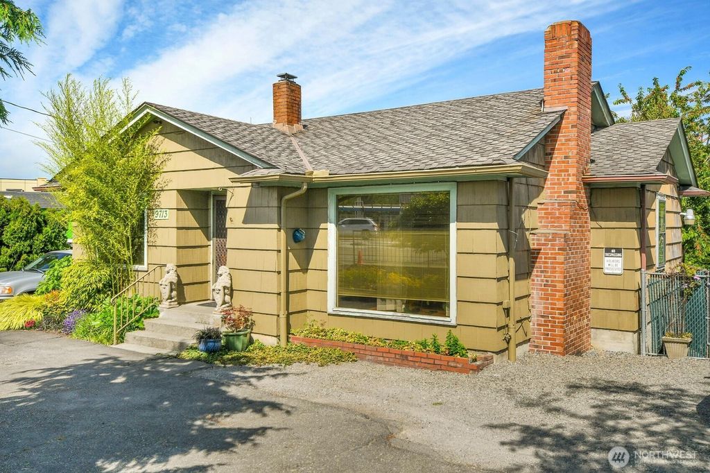 Photo of 9713 4th Avenue W, Everett, WA 98204 (MLS # 2403538)