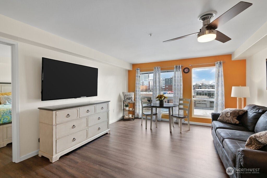 2818 Grand Avenue B501