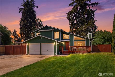 Photo of 1816 162nd Street E, Tacoma, WA 98445 (MLS # 2529199)