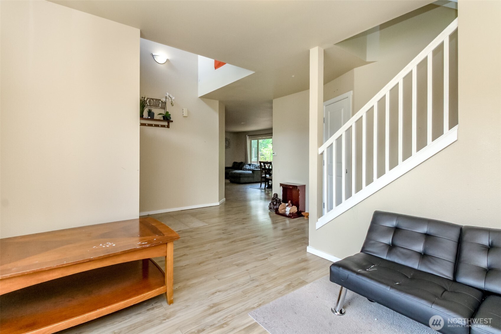 9506 10th Street E