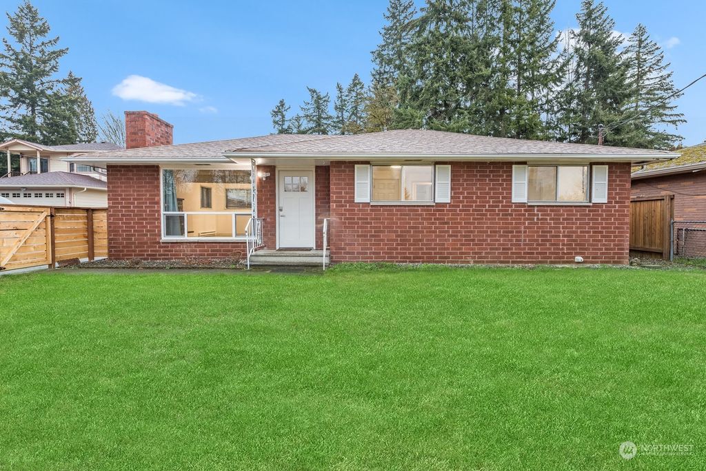 Photo of 20110 143rd Place SE, Kent, WA 98042 (MLS # 2042501)