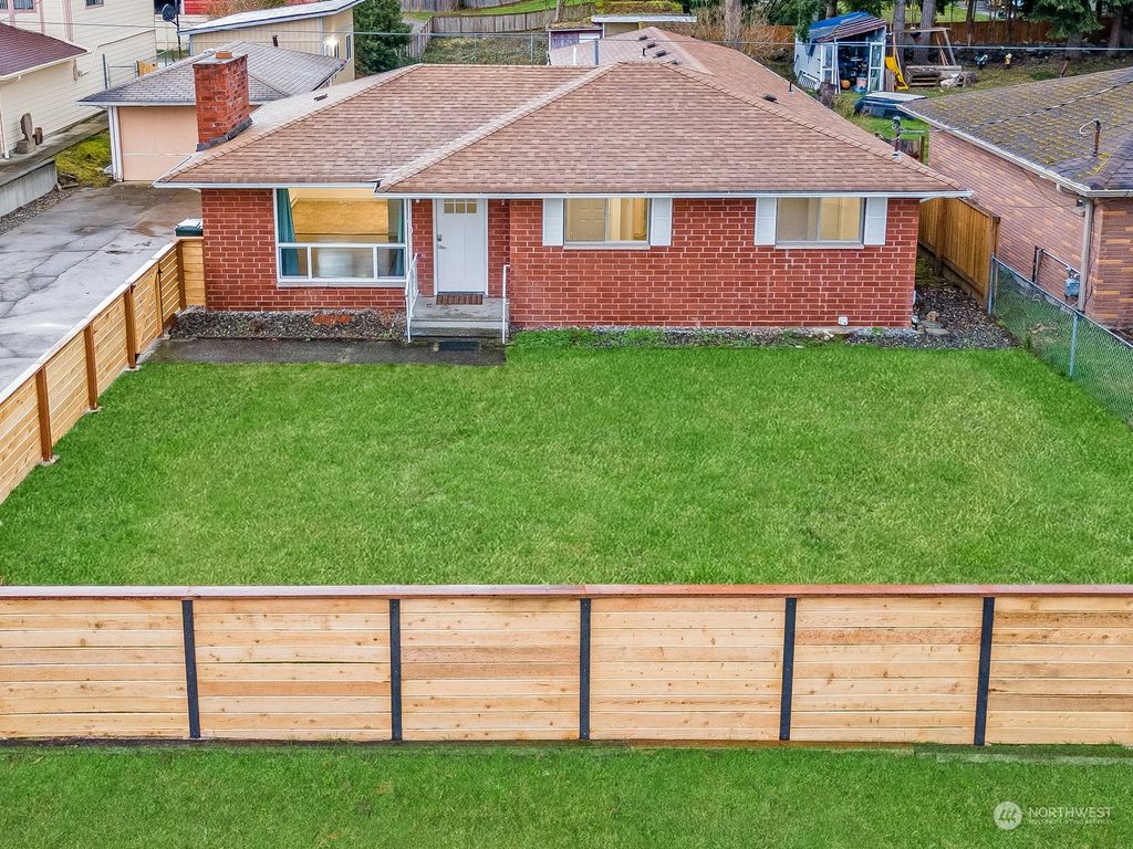 Photo of 20110 143rd Place SE, Kent, WA 98042 (MLS # 2042501)